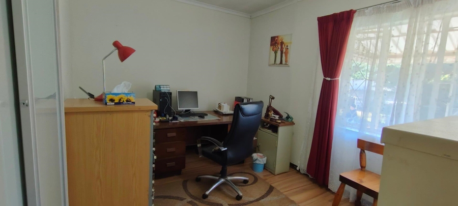 3 Bedroom Property for Sale in Brackendowns Gauteng