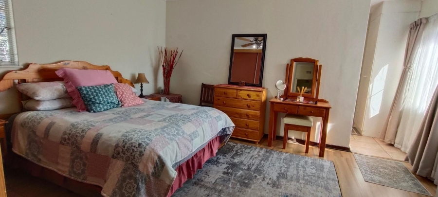 3 Bedroom Property for Sale in Brackendowns Gauteng