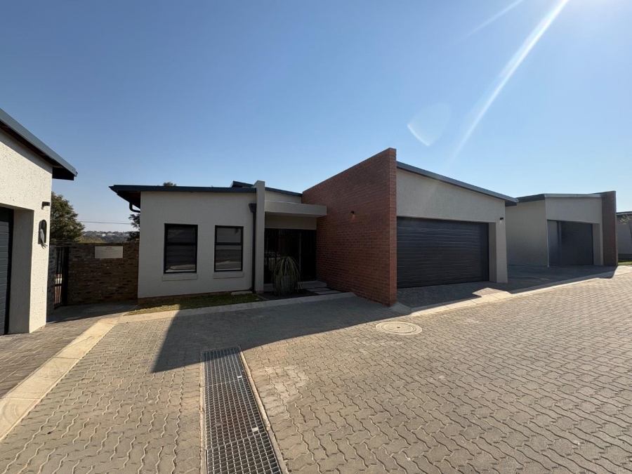 3 Bedroom Property for Sale in Kyalami Hills Gauteng