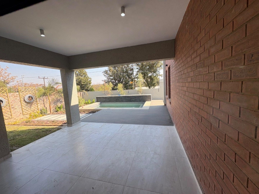 3 Bedroom Property for Sale in Kyalami Hills Gauteng
