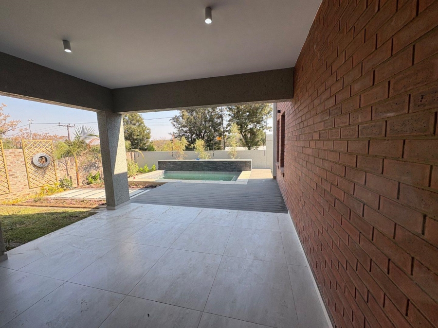 3 Bedroom Property for Sale in Kyalami Hills Gauteng