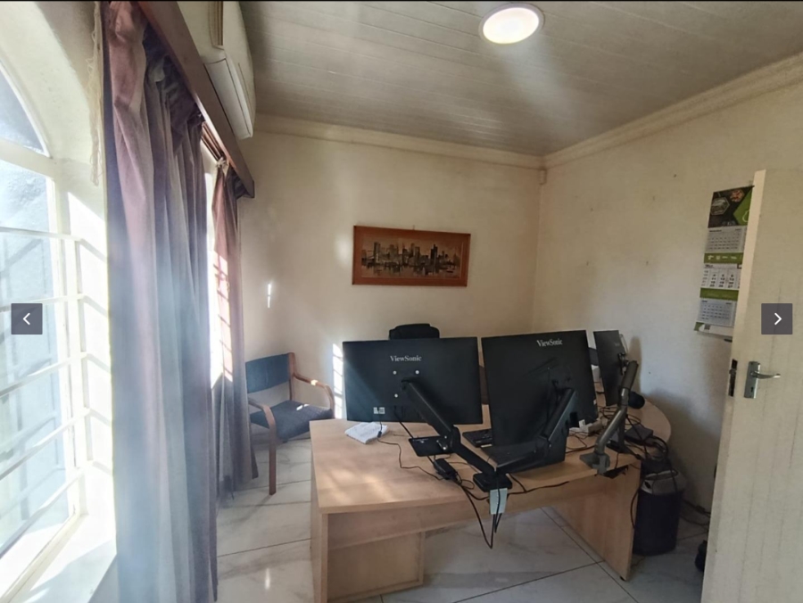 4 Bedroom Property for Sale in Brackenhurst Gauteng