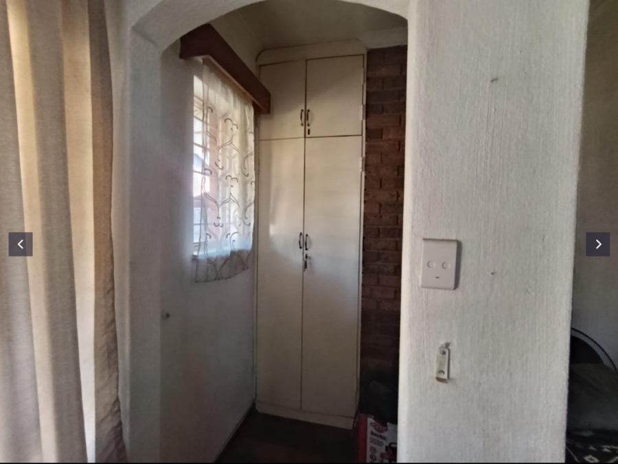 4 Bedroom Property for Sale in Brackenhurst Gauteng