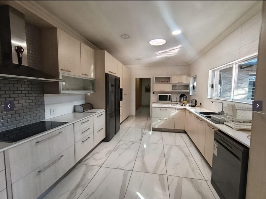 4 Bedroom Property for Sale in Brackenhurst Gauteng