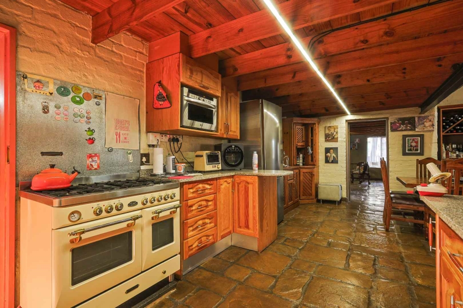4 Bedroom Property for Sale in Wapadrand Gauteng