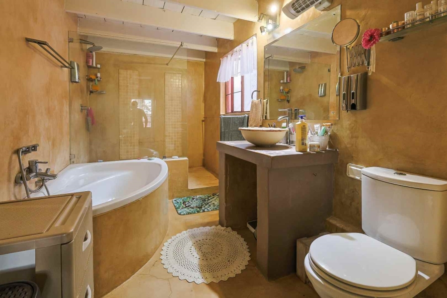 4 Bedroom Property for Sale in Wapadrand Gauteng