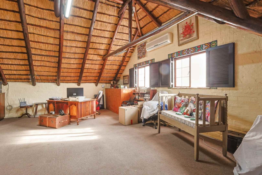 4 Bedroom Property for Sale in Wapadrand Gauteng