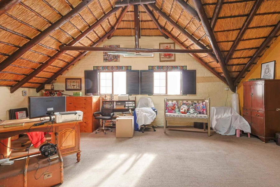 4 Bedroom Property for Sale in Wapadrand Gauteng