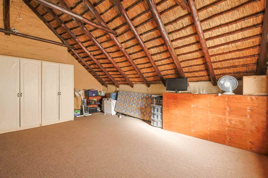 4 Bedroom Property for Sale in Wapadrand Gauteng