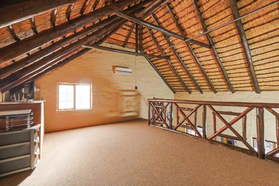 4 Bedroom Property for Sale in Wapadrand Gauteng