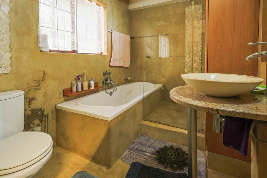 4 Bedroom Property for Sale in Wapadrand Gauteng