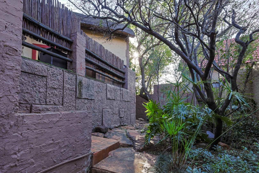 4 Bedroom Property for Sale in Wapadrand Gauteng