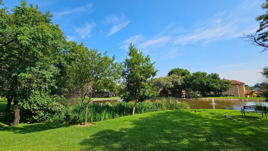 4 Bedroom Property for Sale in Wapadrand Gauteng