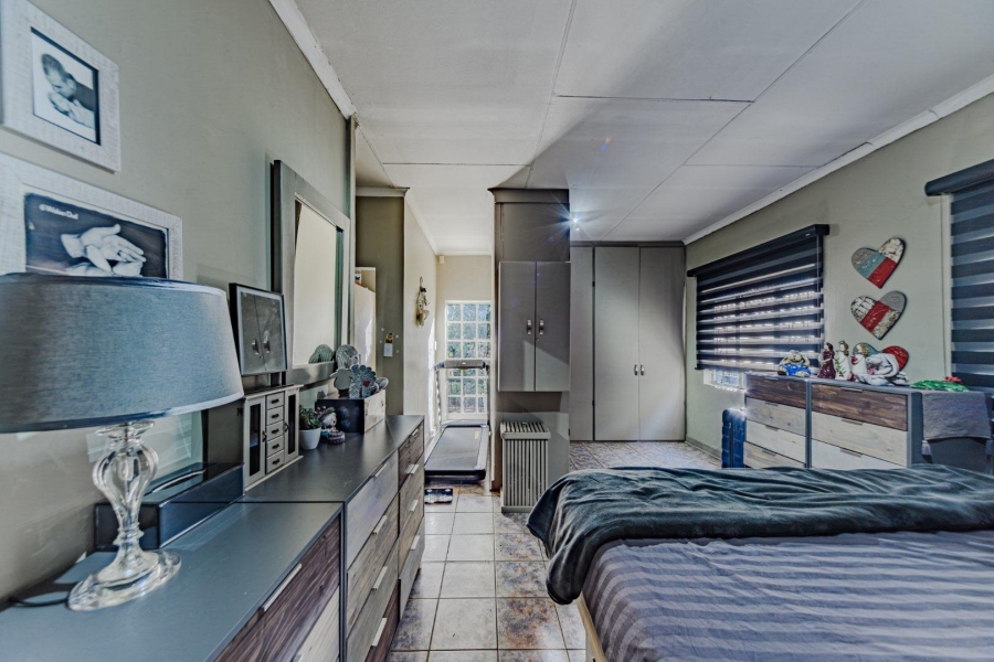 4 Bedroom Property for Sale in Rietondale Gauteng