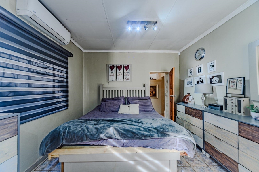 4 Bedroom Property for Sale in Rietondale Gauteng