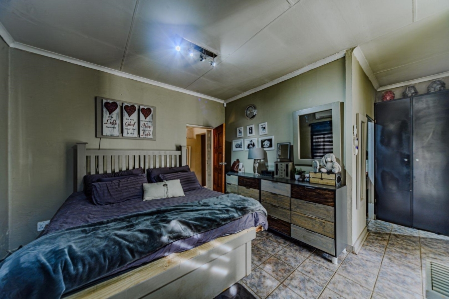 4 Bedroom Property for Sale in Rietondale Gauteng