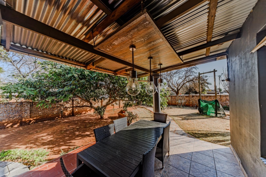 4 Bedroom Property for Sale in Rietondale Gauteng