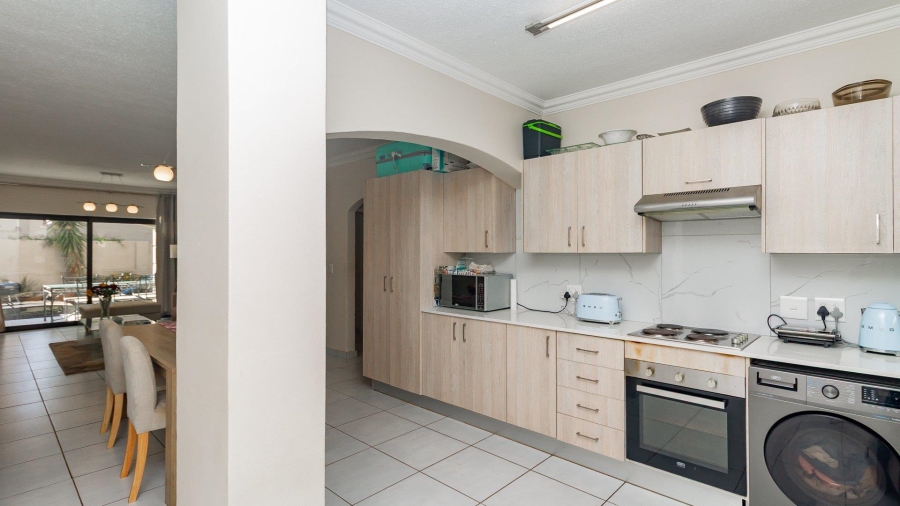 2 Bedroom Property for Sale in Melrose Estate Gauteng