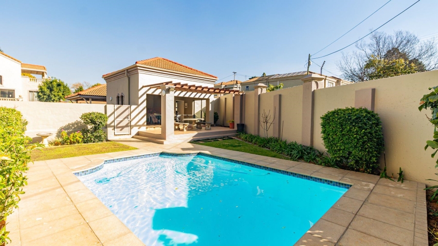 2 Bedroom Property for Sale in Melrose Estate Gauteng