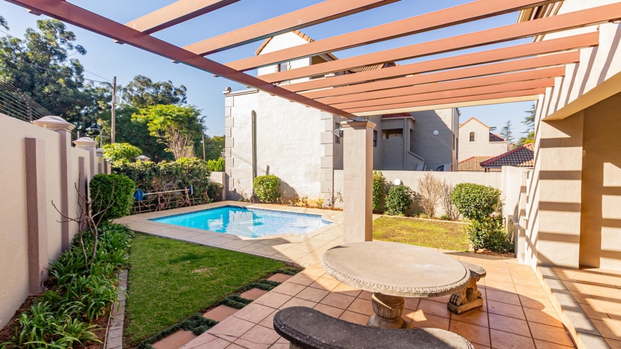 2 Bedroom Property for Sale in Melrose Estate Gauteng