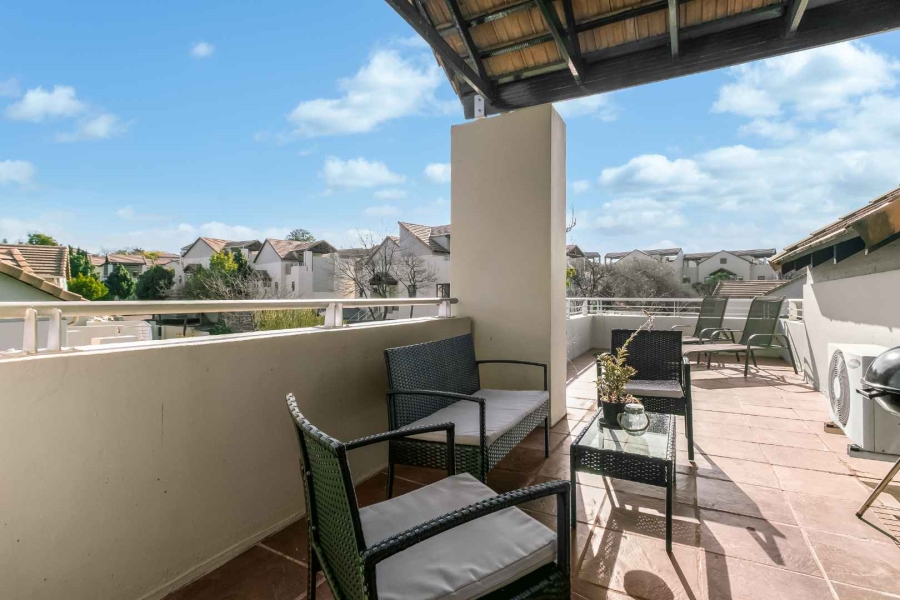 2 Bedroom Property for Sale in Lonehill Gauteng
