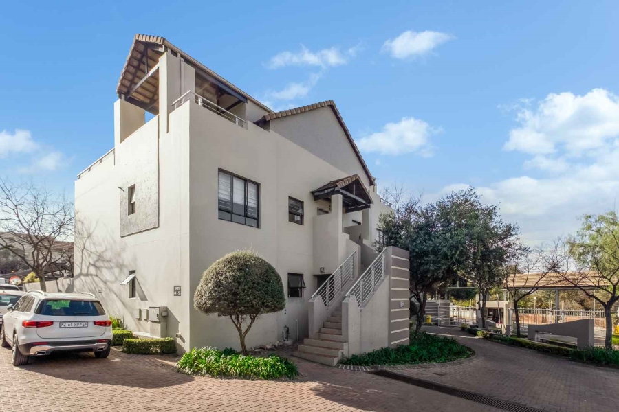2 Bedroom Property for Sale in Lonehill Gauteng
