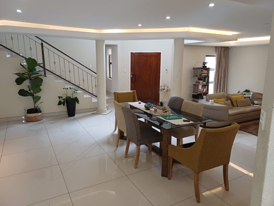 4 Bedroom Property for Sale in Willowbrook Gauteng
