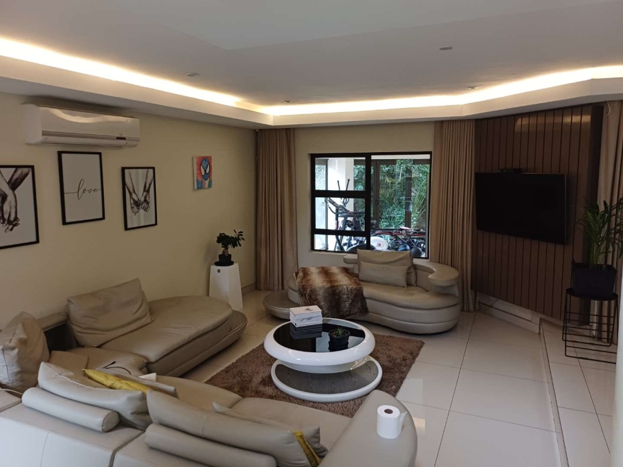 4 Bedroom Property for Sale in Willowbrook Gauteng