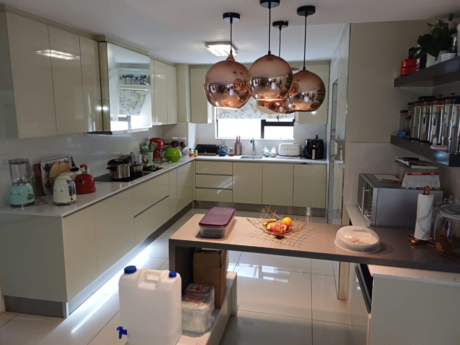 4 Bedroom Property for Sale in Willowbrook Gauteng