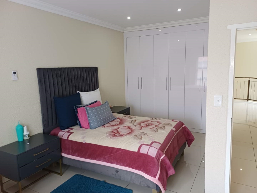 4 Bedroom Property for Sale in Willowbrook Gauteng