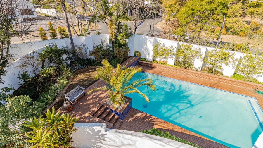 To Let 1 Bedroom Property for Rent in Glenadrienne Gauteng