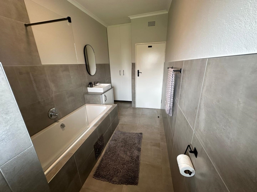 To Let 2 Bedroom Property for Rent in Kloofendal Gauteng