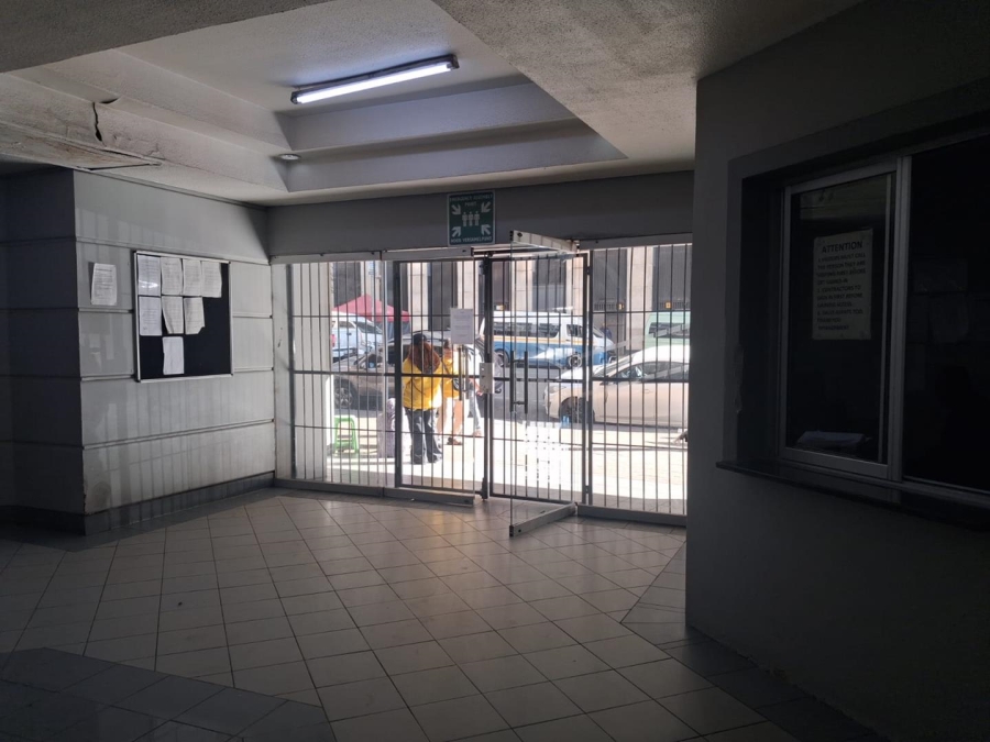 1 Bedroom Property for Sale in Johannesburg Central Gauteng