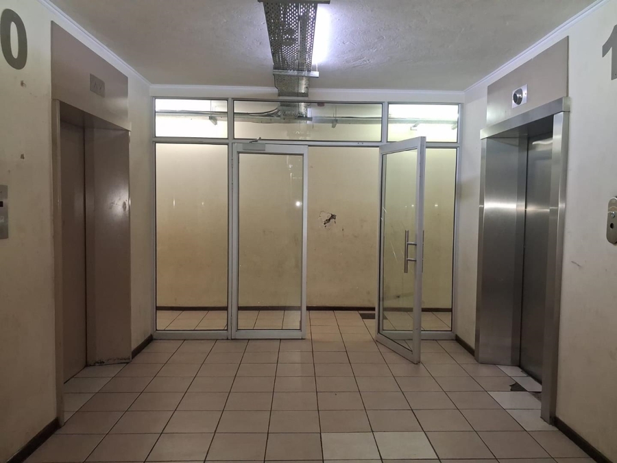 1 Bedroom Property for Sale in Johannesburg Central Gauteng