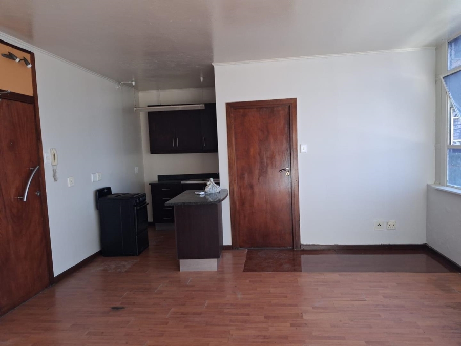 1 Bedroom Property for Sale in Johannesburg Central Gauteng