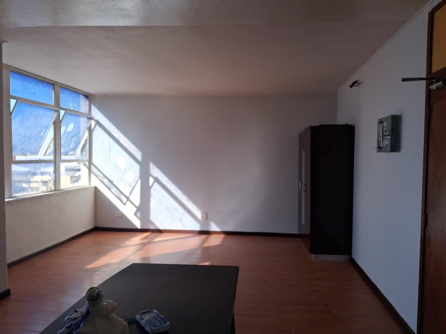 1 Bedroom Property for Sale in Johannesburg Central Gauteng