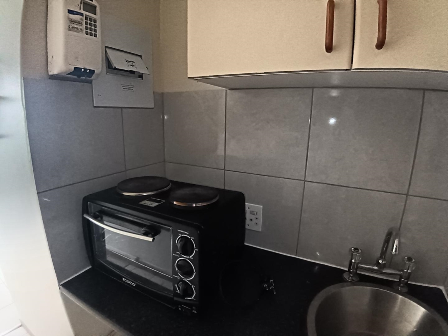 1 Bedroom Property for Sale in Hatfield Gauteng