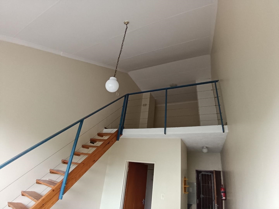 1 Bedroom Property for Sale in Hatfield Gauteng