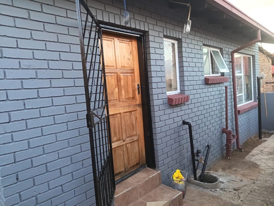 2 Bedroom Property for Sale in Soshanguve K Gauteng