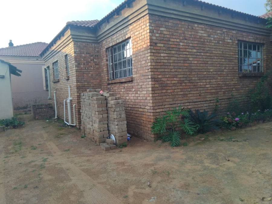 3 Bedroom Property for Sale in Soshanguve Gauteng