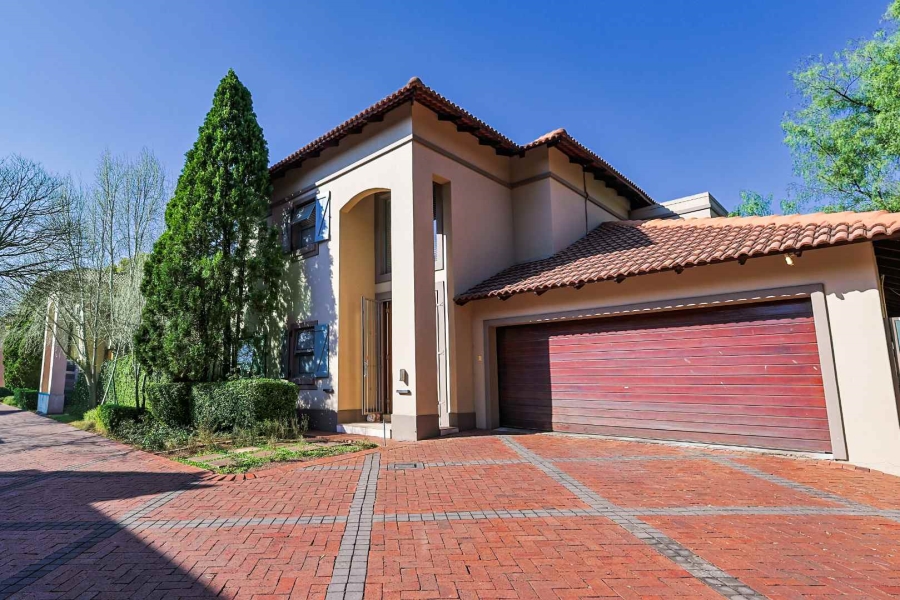 5 Bedroom Property for Sale in Baileys Muckleneuk Gauteng