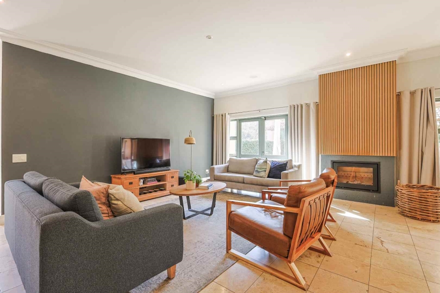5 Bedroom Property for Sale in Baileys Muckleneuk Gauteng