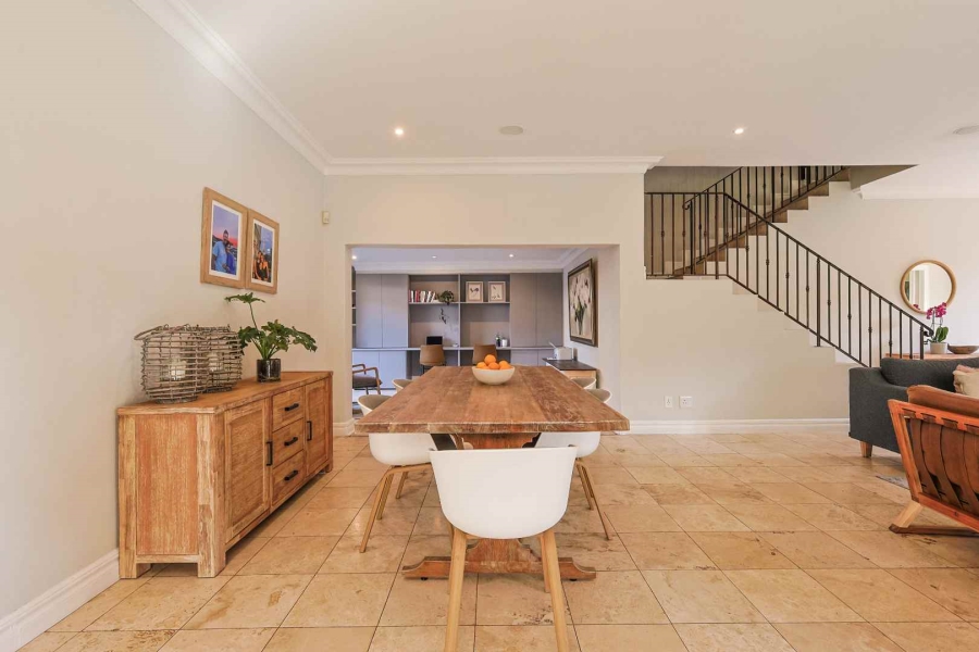 5 Bedroom Property for Sale in Baileys Muckleneuk Gauteng