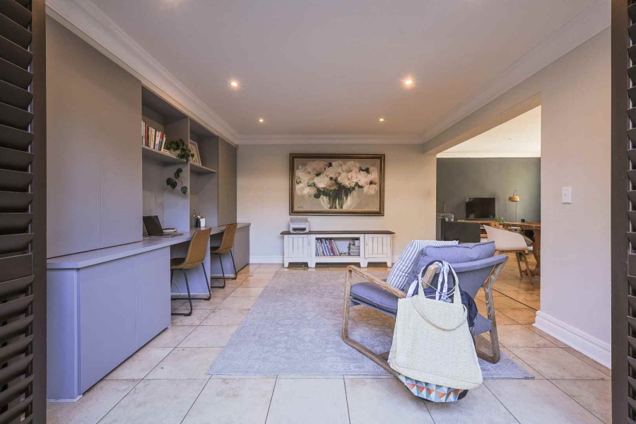 5 Bedroom Property for Sale in Baileys Muckleneuk Gauteng