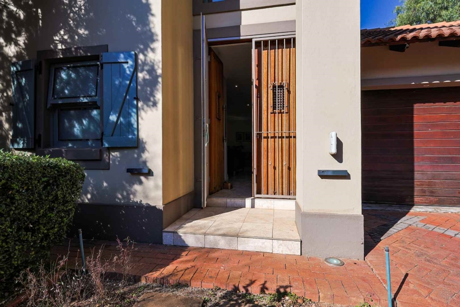 5 Bedroom Property for Sale in Baileys Muckleneuk Gauteng
