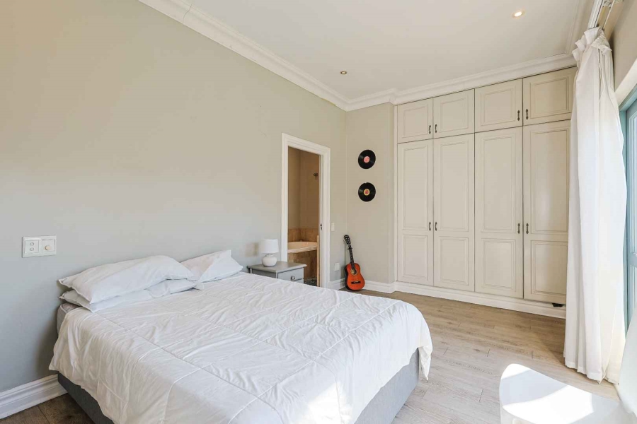 5 Bedroom Property for Sale in Baileys Muckleneuk Gauteng