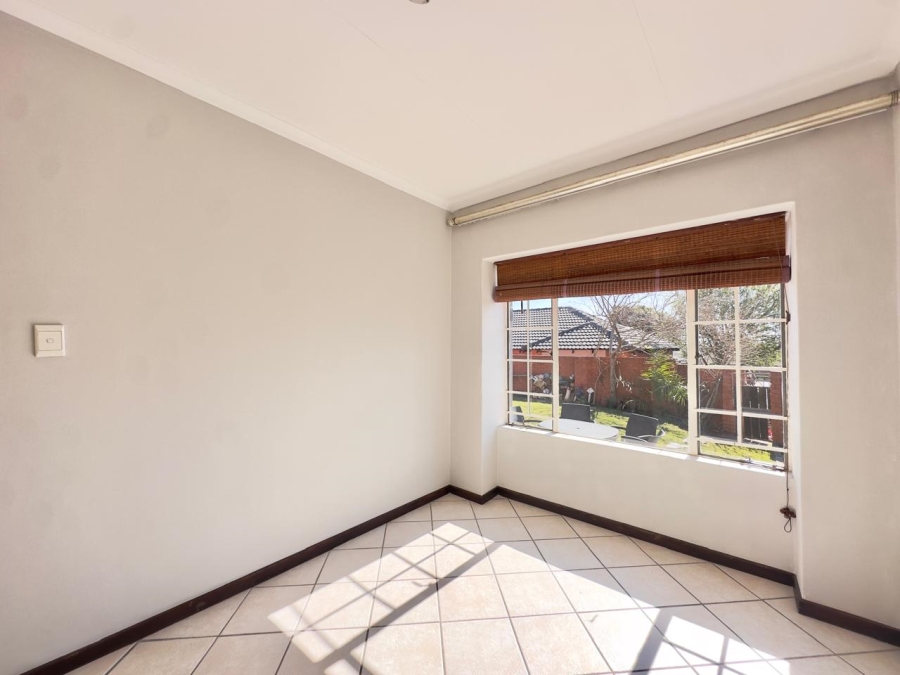 To Let 3 Bedroom Property for Rent in Mooikloof Ridge Gauteng