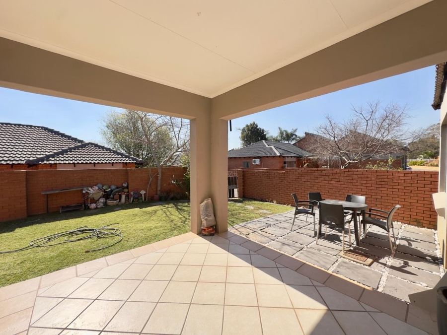 To Let 3 Bedroom Property for Rent in Mooikloof Ridge Gauteng