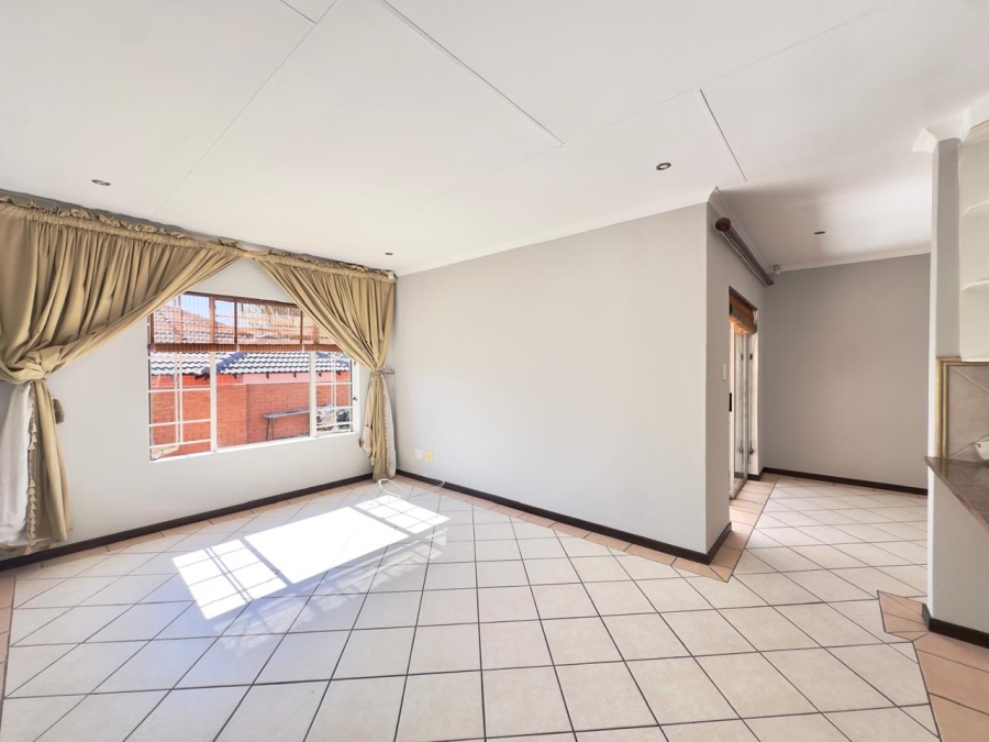 To Let 3 Bedroom Property for Rent in Mooikloof Ridge Gauteng