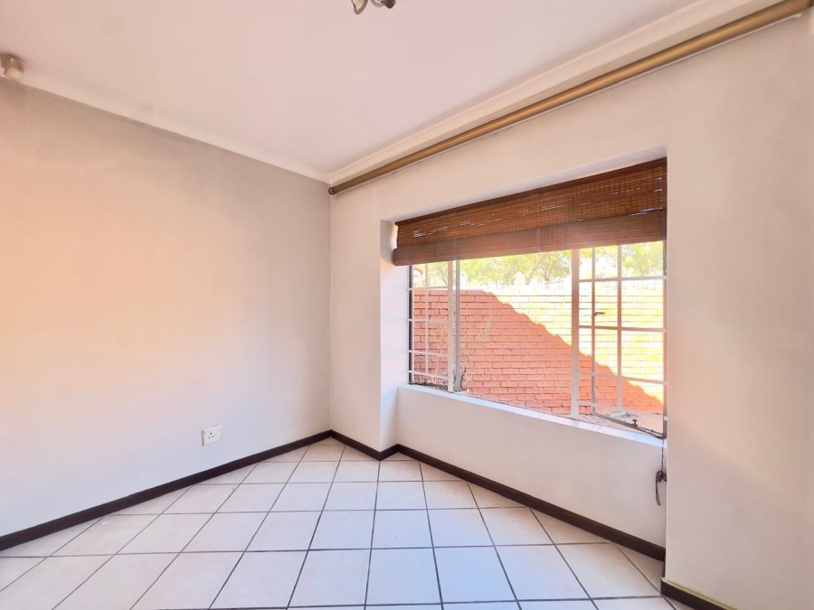 To Let 3 Bedroom Property for Rent in Mooikloof Ridge Gauteng